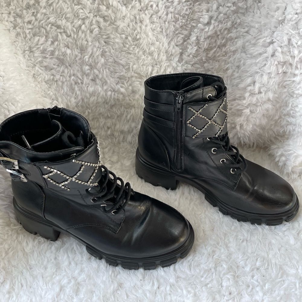 Shoe Dazzle Reha black vegan leather lace up boots Rhinestones accent SZ 10